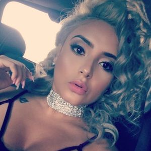 Meet your Posher, Vanessa